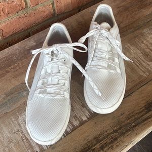 Sorel Out N About women’s size 11 white waterproof